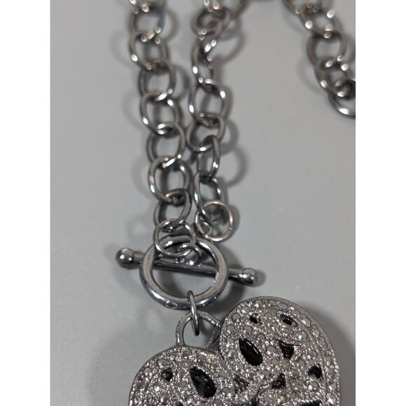Retro Puffy Heart Open Metal Work Toggle Necklace Gray Metallic 18" - Picture 5 of 8